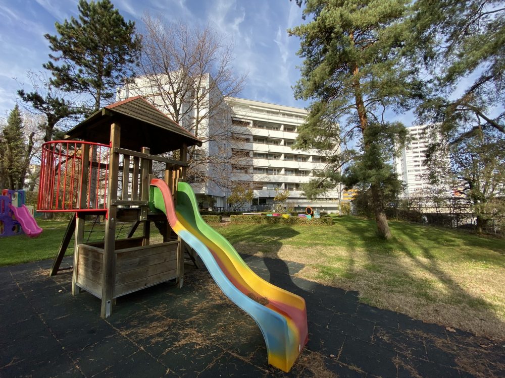 Jardin et immeuble Malley Prairie